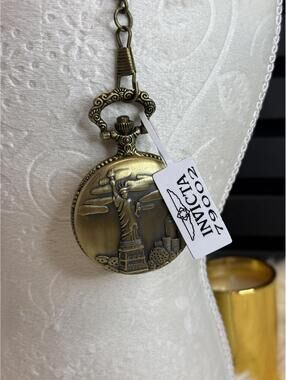 Invicta Vintage Style Statue of Liberty Pocket Watch with Chain